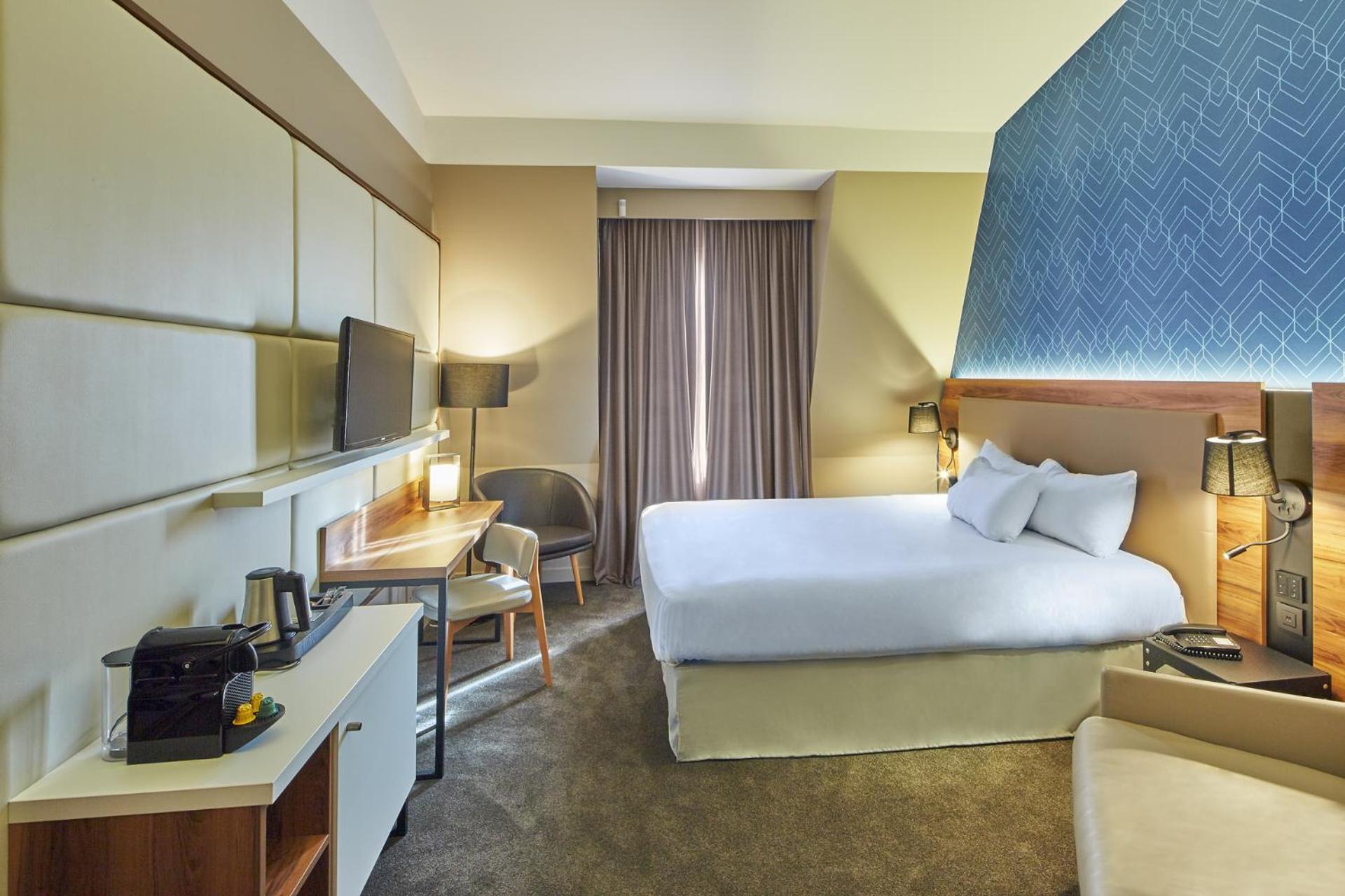 Premium Triple Room,1590335370:JPEG